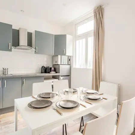 Batignolles Charming And Cozy For 8p Paris