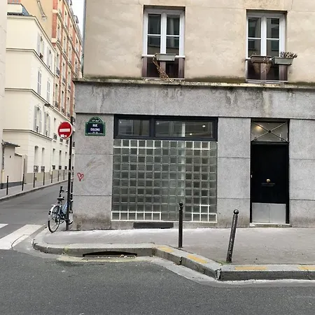 Batignolles Charming And Cozy For 8p Paris