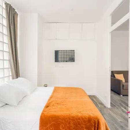 Batignolles Charming And Cozy For 8p Paris